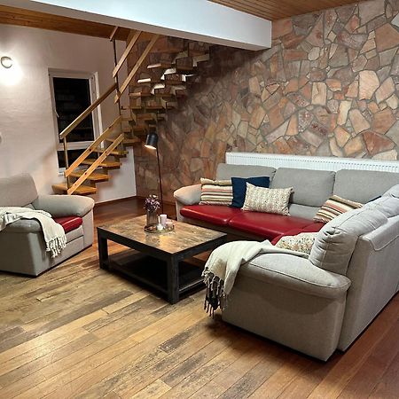 Villa Haskova With 3 Bedrooms Banská Bystrica Exterior photo