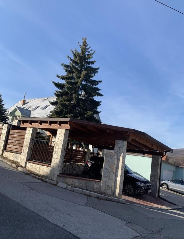 Villa Haskova With 3 Bedrooms Banská Bystrica Exterior photo