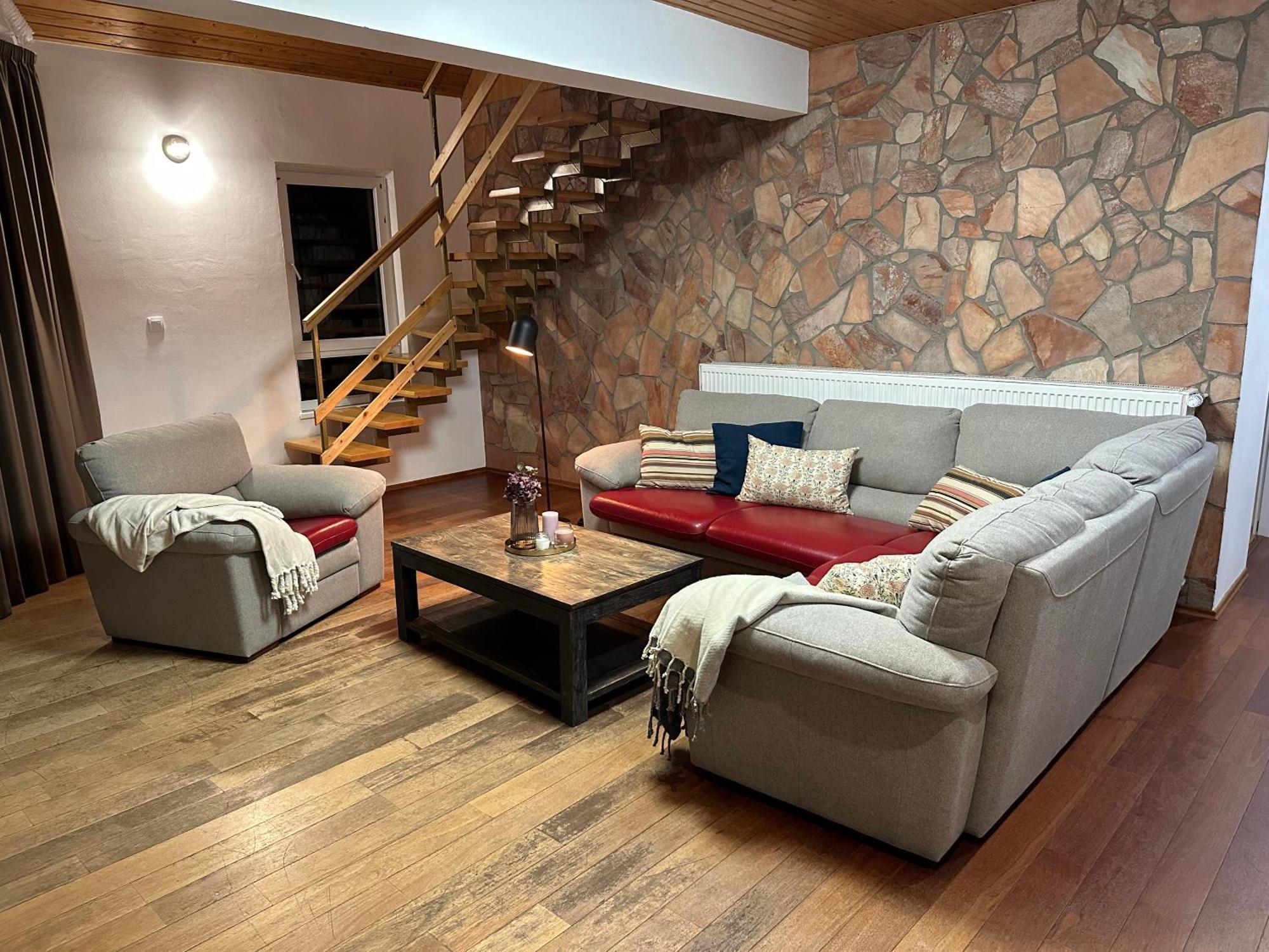 Villa Haskova With 3 Bedrooms Banská Bystrica Exterior photo